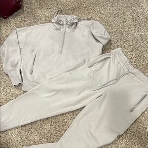 Old navy Cream jogger set